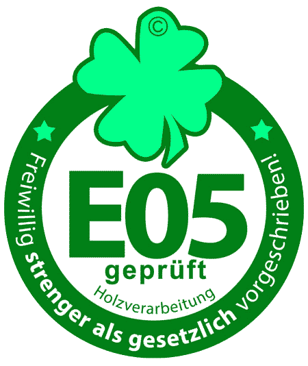 Das von uns verwendete Holz ist E05 orientiert geprüft.